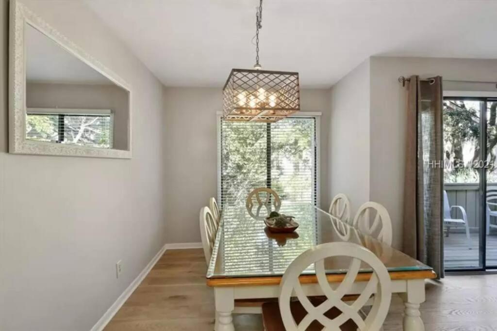 New Pics! Harbour Town 3Br/3Ba - Pool Access - Book Now Villa Pulau Hilton Head Luaran gambar