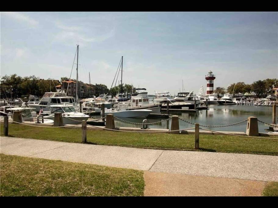 New Pics! Harbour Town 3Br/3Ba - Pool Access - Book Now Villa Pulau Hilton Head Luaran gambar