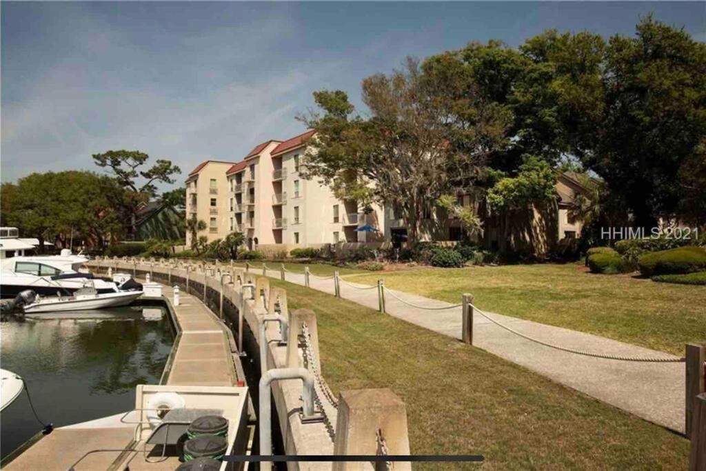 New Pics! Harbour Town 3Br/3Ba - Pool Access - Book Now Villa Pulau Hilton Head Luaran gambar